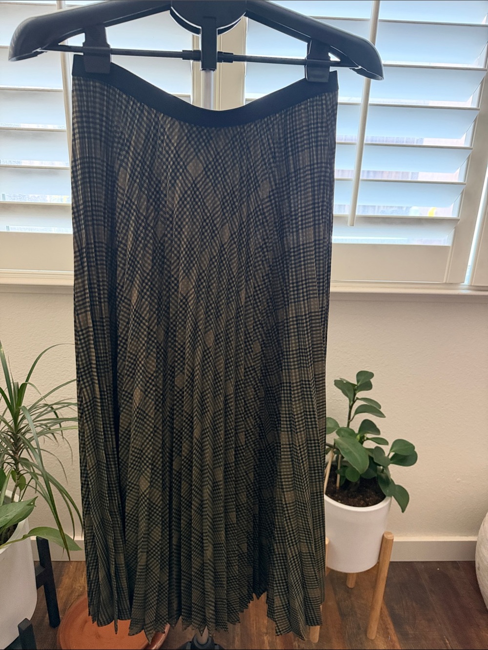 UNIQLO C Checked Pleated Maxi Skirt Green Black Plaid M